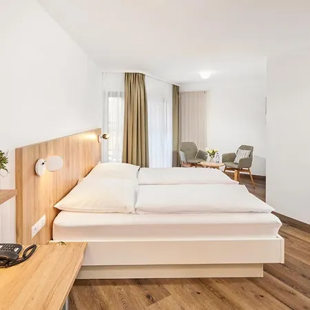 Hotel Garni Gaestehaus Am Muehlbach 3*
